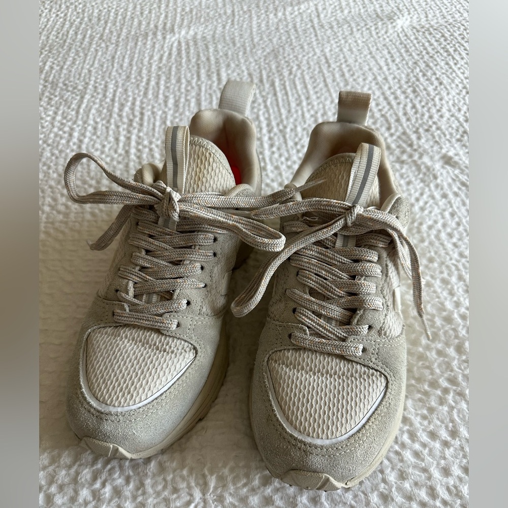 Veja Venturi Sneakers Women’s 5